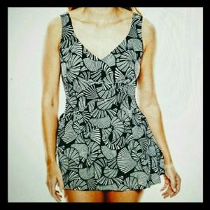 - Swimsuit women's 20w